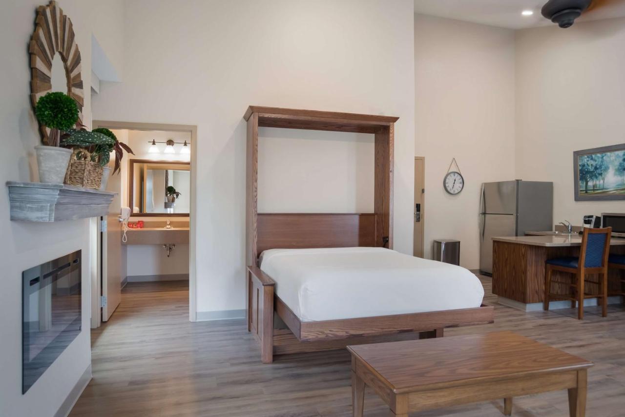 Surestay Plus Hotel By Best Western Elizabethtown Hershey Zewnętrze zdjęcie